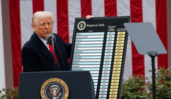 Tổng thống Mỹ Donald Trump tuyên bố đạt thỏa thuận thương mại với Việt Nam. Ảnh: Reuters.