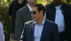 Ngoại trưởng Mỹ Marco Rubio tham dự buổi dã ngoại của gia đình quân nhân tại bãi cỏ phía Nam của Nhà Trắng ở Washington, D.C. vào ngày 4/7. Ảnh: AFP.