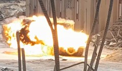 Xe tăng Merkava của Israel bị phá hủy trong cuộc phục kích của Hamas. Ảnh: MW.