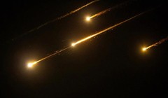 Tên lửa Iran bắn vào Jerusalem. Ảnh: Xinhua.