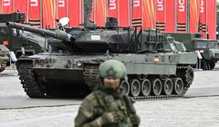 Xe tăng chiến đấu chủ lực Leopard 2A6 của Đức được trưng bày tại Moscow, ngày 28/4/2024. Ảnh: Sputnik.