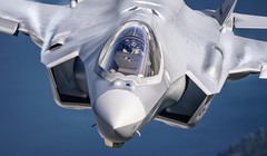 Chiến đấu cơ tàng hình F-35 của Không quân Mỹ. Ảnh: MW.