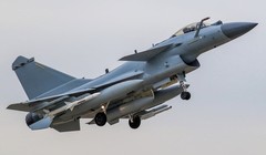 Chiến đấu cơ hạng nhẹ J-10C của Trung Quốc. Ảnh: MW.