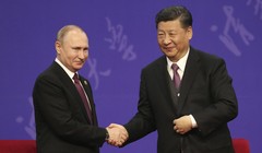 Tổng thống Nga Vladimir Putin và Chủ tịch Trung Quốc Tập Cận Bình. Ảnh: Getty.