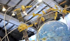 Hệ thống định vị vệ tinh Beidou của Trung Quốc cũng chịu ảnh hưởng do chiến sự ở Ukraine. Ảnh: China Daily.