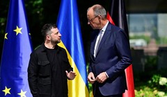 Tổng thống Ukraine Volodymyr Zelensky và Thủ tướng Đức Friedrich Merz tại Berlin hôm 13/8. Ảnh: NYTimes.