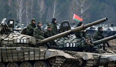 Đội xe tăng Belarus trong một cuộc tập trận quân sự ở vùng Brest năm 2023. Ảnh: Sputnik.