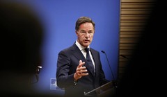 Tổng thư ký NATO Mark Rutte phát biểu trong cuộc họp báo về cáo buộc UAV Nga xâm phạm không phận Ba Lan tại trụ sở NATO ở Brussels hôm 12/9. Ảnh: AFP.