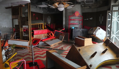 Sóng bão Ragasa đã phá hủy một nhà hàng ở Tseung Kwan O. Ảnh: SCMP.