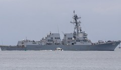 Một tàu khu trục tên lửa của Hải quân Mỹ đang trên đường đến vùng Caribe trong bối cảnh căng thẳng với Venezuela. Ảnh: Getty.