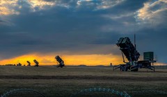 Các bệ phóng tên lửa Patriot của Mỹ tại Ba Lan vào ngày 10/4/2022. Ảnh: Getty.