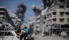 Một cuộc không kích của Israel vào thành phố Gaza vào ngày 27/9. Ảnh: Getty.