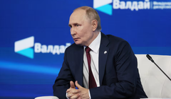 Tổng thống Nga Vladimir Putin tham dự hội nghị quốc tế thường niên của Câu lạc bộ thảo luận Valdai tại Sochi, Nga, ngày 2/10. Ảnh: Reuters.