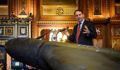 Ngoại trưởng Ba Lan Radoslaw Sikorski tại tòa nhà Quốc hội ở London, Anh ngày 14/10. Ảnh: Getty.