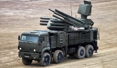 Xe chiến đấu phòng không Pantsir-S. Ảnh: MW.