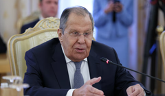 Ngoại trưởng Nga Sergei Lavrov phát biểu trong cuộc họp với người đồng cấp Kazakhstan Ermek Kosherbayev tại Moscow, Nga, ngày 22/10. Ảnh: Reuters.