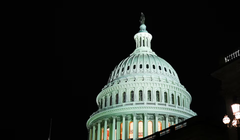 Tòa nhà Quốc hội Mỹ vào ngày thứ 40 của thời gian chính phủ đóng cửa một phần, tại Washington, D.C., Mỹ ngày 9/11. Ảnh: Reuters.