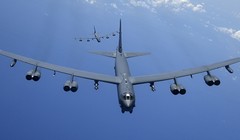 Máy bay ném bom chiến lược B-52H của Không quân Mỹ. Ảnh: MW.