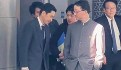 Trưởng ban các vấn đề châu Á của Trung Quốc Liu Jinsong (phải) và quan chức Nhật Bản Masaaki Kanai sau cuộc họp tại Bắc Kinh hôm thứ Ba. Ảnh: SCMP.