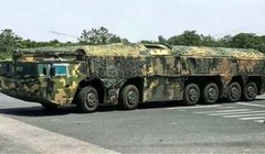 Tên lửa siêu thanh tầm trung DF-27 của Trung Quốc. Ảnh: MW.