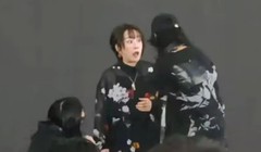 Buổi biểu diễn của ca sĩ Nhật Bản Maki Otsuki tại một sự kiện anime ở Thượng Hải đã bị dừng đột ngột. Ekip của cô cho biết cô đã "trở về nhà an toàn". Ảnh: SCMP.