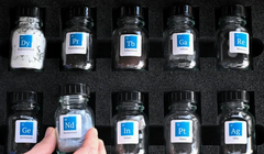 Phần lớn đất hiếm của châu Âu được nhập khẩu từ Trung Quốc. Ảnh: AFP.