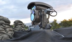 Tia laser công suất cao bắn hạ máy bay không người lái trong lần thử nghiệm chiến đấu đầu tiên. Ảnh: IE.