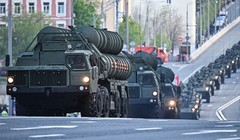 Hệ thống tên lửa đất đối không S-400 Triumph của Nga. Ảnh: Sputnik.