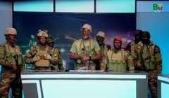 Binh lính tuyên bố đảo chính quân sự ở Benin vào ngày 7/12 trên kênh truyền hình quốc gia. Ảnh: Reuters.