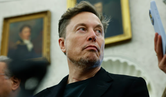 Elon Musk tỏ ra hết sức phẫn nộ trước khoản tiền phạt mà EU áp đặt đối với mạng xã hội X của ông. Ảnh: Getty.