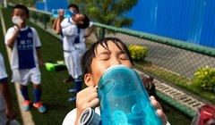 Cú sốc mới từ Trung Quốc: Tạo nước ngọt rẻ hơn nước máy và hydro xanh “tự sinh ra” từ biển