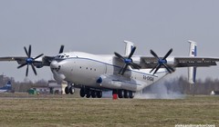 Máy bay An-22, lần đầu tiên ra mắt vào những năm 1960, vẫn là máy bay sử dụng động cơ tua-bin cánh quạt nặng nhất từng được chế tạo. Ảnh: BNO.