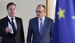 Thủ tướng Đức Friedrich Merz (phải) và Tổng thư ký NATO Mark Rutte đến dự cuộc họp báo sau cuộc hội đàm tại Phủ Thủ tướng vào ngày 11/12 tại Berlin, Đức. Ảnh: AFP.