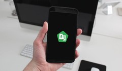 Ứng dụng Tạo phụ đề trực tiếp của Google giúp người khiếm thính giao tiếp dễ dàng hơn. Ảnh: Candid.Technology