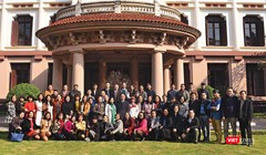 Tập thể cán bộ viên chức và người lao động Bảo tàng Mỹ thuật Việt Nam.