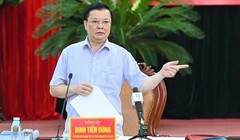 Bí thư Thành ủy Đinh Tiến Dũng phát biểu chỉ đạo tại buổi làm việc. Ảnh: Cổng TTĐT Hà Nội.