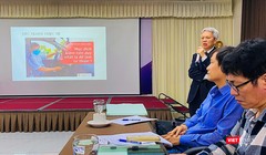 TS Nguyễn Sĩ Dũng dùng ảnh ông Đoàn Ngọc Hải minh họa cho bài trình bày