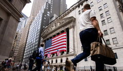 Chỉ số S&P 500 giảm 0,79%, ghi nhận phiên giao dịch tồi tệ nhất trong gần ba tuần qua. Ảnh: Michael Nagle/Bloomberg/Getty