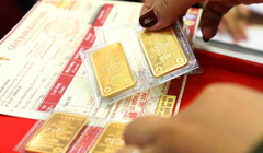 Vàng miếng SJC quay đầu về mức giao dịch 122.000.000 đồng/lượng chiều bán ra. Ảnh minh hoạ.