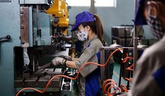 Nền kinh tế sẽ gặp nhiều rủi ro nếu không sớm mở cửa trở lại- Ảnh internet.