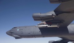 Tên lửa siêu thanh được lắp đặt trên hàng không mẫu hạm (Ảnh Tạp chí Tuyệt mật- Nga)