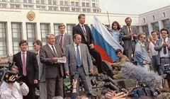 Sự sụp đổ của Liên Xô mang lại rất nhiều hệ lụy và bi kịch (Ảnh: Wiki)