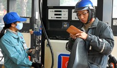 Giá xăng dầu tiếp tục giảm từ 15 giờ chiều 19/1.