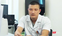 BS. Trần Văn Bắc – Phó trưởng Khoa Cấp cứu, Bệnh viện Bệnh Nhiệt đới Trung ương (Ảnh: Minh Thúy) 