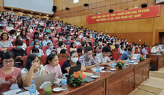 Hội nghị triển khai thực hiện thông tư về đấu thầu trang thiết bị y tế diễn ra vào sáng nay (12/9) - Ảnh: Thảo Nguyên