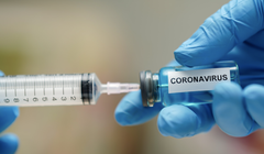 Thử nghiệm vaccine phòng COVID-19 (Ảnh minh hoạ) 