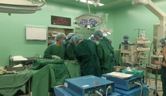 Các bác sĩ phẫu thuật ghép tạng tại Bệnh viện Bà Rịa (Ảnh: TTĐP Ghép tạng Quốc gia) 