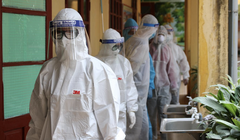 Các bác sĩ chi viện cho Hải Dương chống dịch (Ảnh - BYT) 