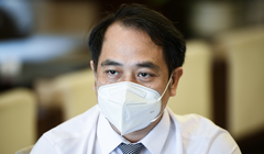 BS. CKII. Nguyễn Trung Cấp – Phó Giám đốc Bệnh viện Bệnh Nhiệt đới Trung ương (Ảnh - Tuấn Dũng) 