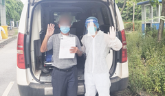 Bệnh nhân Đ. khoẻ mạnh trong ngày được xuất viện (Ảnh - Đặng Thanh) 